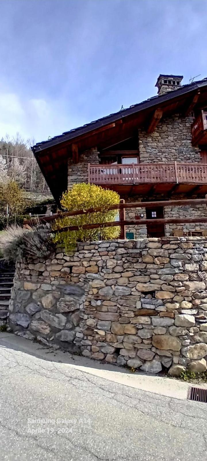 Relax Mountain La Salle Exterior foto